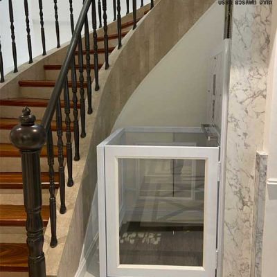 ผลงานการติดตั้งลิฟท์บ้านแบบครึ่งท่อน ที่ กรุงเทพฯ ถ.ลิ้นจี่