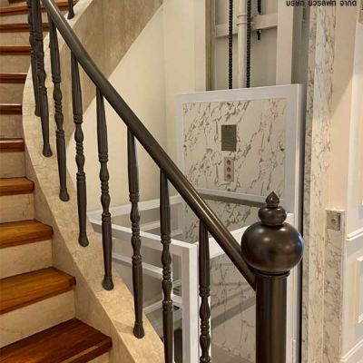 ผลงานการติดตั้งลิฟท์บ้านแบบครึ่งท่อน ที่ กรุงเทพฯ ถ.ลิ้นจี่