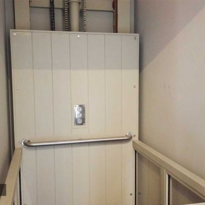 ผลงานการติดตั้งลิฟท์บ้านแบบครึ่งท่อน ที่ เขาใหญ่