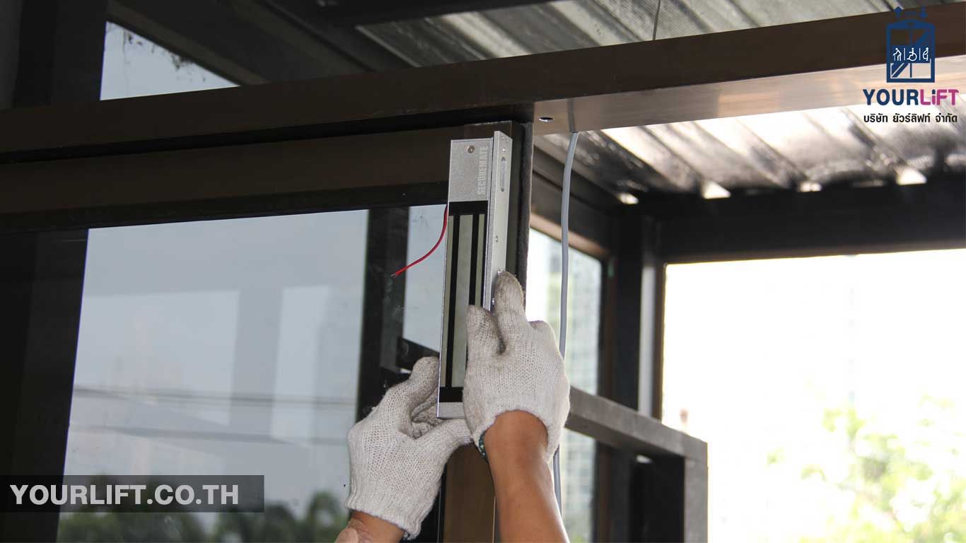ผลงานการติดตั้งลิฟท์บ้านรุ่นมาตรฐาน ที่ กรุงเทพฯ (สาทร)