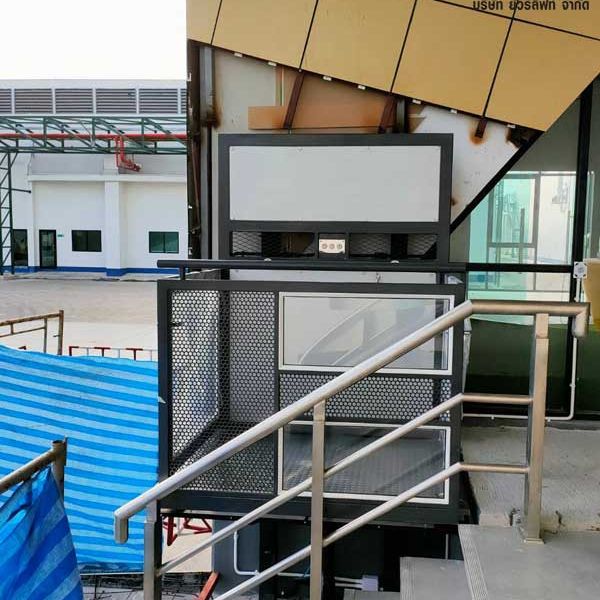 ผลงานการติดตั้งลิฟท์ครึ่งท่อน ที่ บางเลน (นครปฐม)