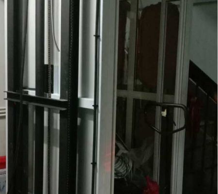 ผลงานการติดตั้งลิฟท์บ้านแบบมาตรฐาน ที่จังหวัดอุบลราชธานี