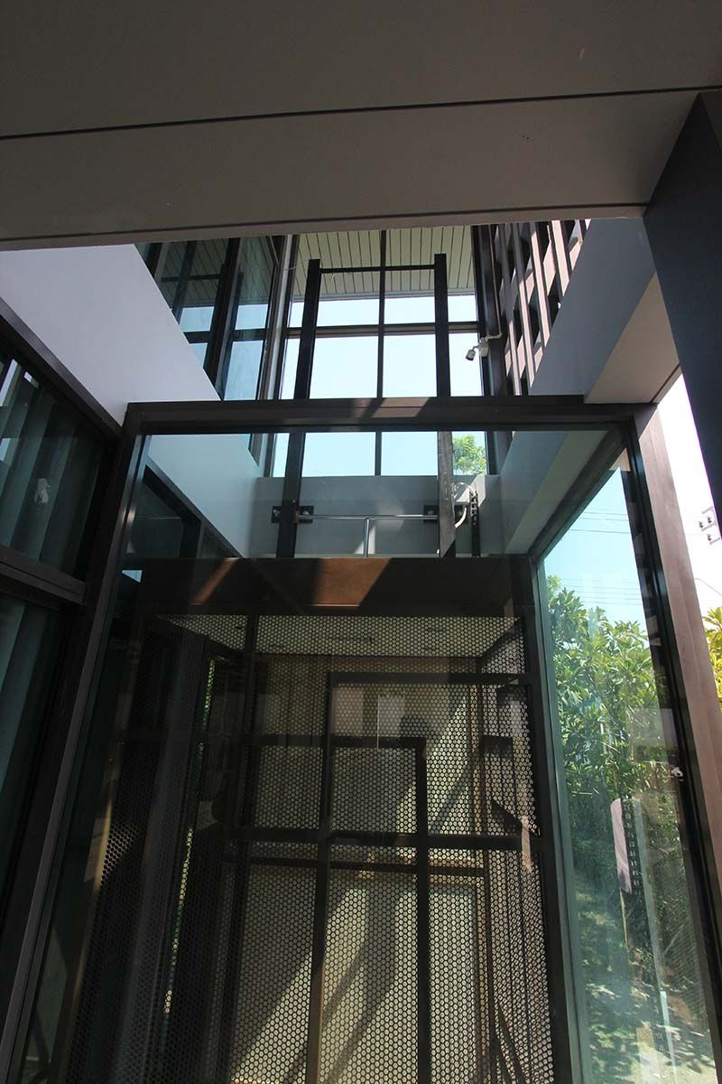 ผลงานการติดตั้งลิฟท์บ้าน แบบมาตรฐาน ที่ กรุงเทพ