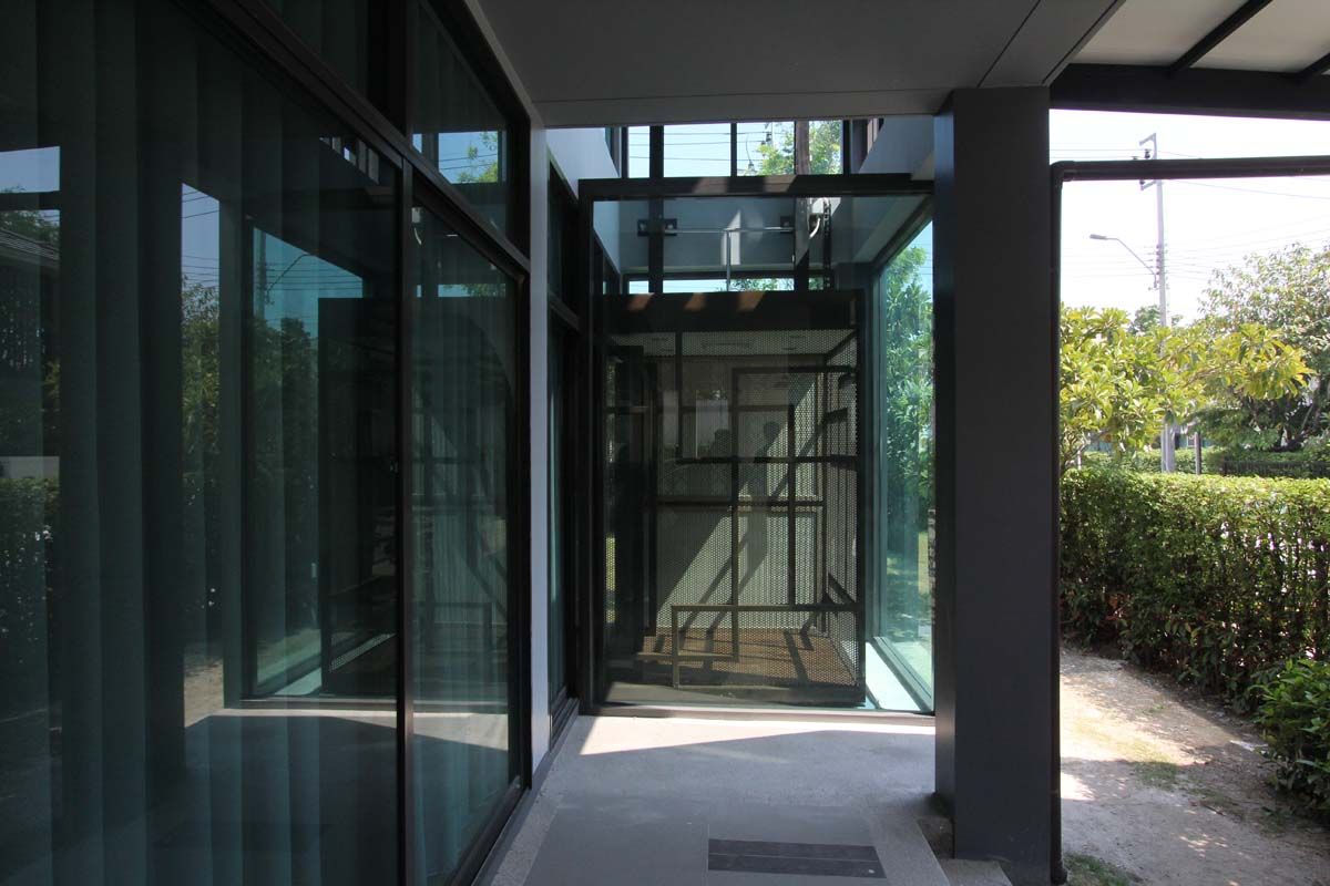 ผลงานการติดตั้งลิฟท์บ้าน แบบมาตรฐาน ที่ กรุงเทพ