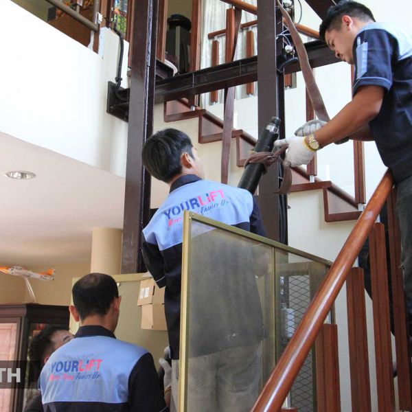 ติดตั้งลิฟท์ครึ่งท่อน 2 ชั้น ที่ กรุงเทพฯ (วัชรพล)